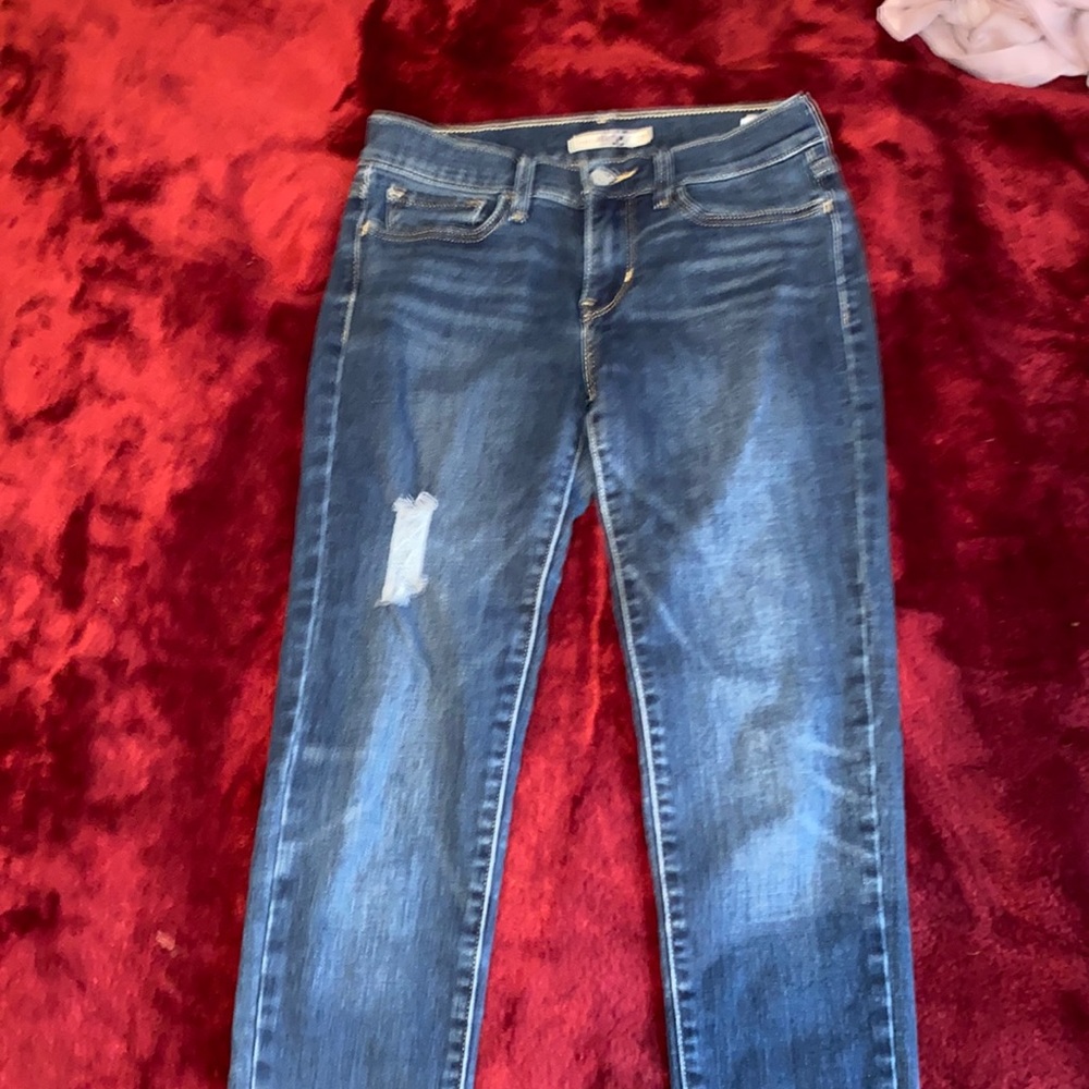 Low rise jeans.